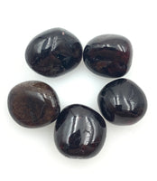 Garnet (1) Tumbled Stone