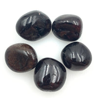 Garnet (1) Tumbled Stone