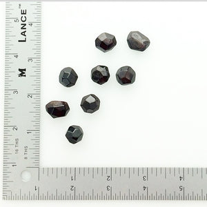 Garnet (1) Polished Shaped Facets Dodecahedral Tumbled Stone India