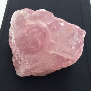 Rose Quartz Crystal Skull Handcarved Raw Crystals Polished Matrix Rock Skull Carving Stone Art