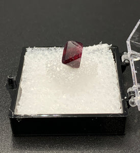 Spinel Red Octahedron #1 (Mogok, Myanmar)